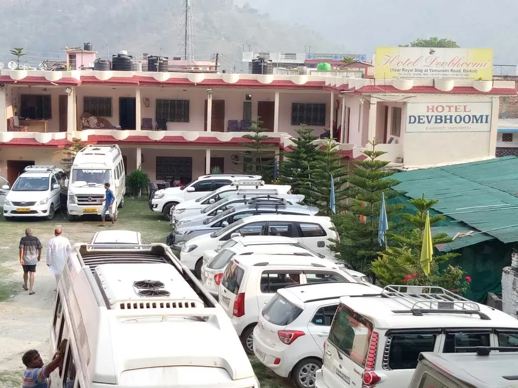 Hotel Devbhoomi Barkot [Hotel Full View]