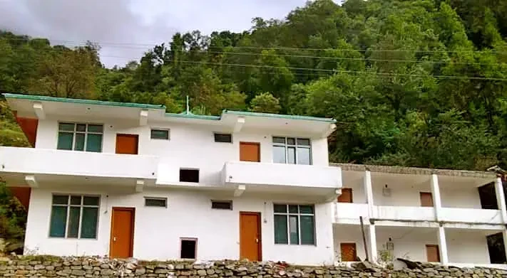 Hotel Namami Gange Syanachatti Yamunotri Barkot [Hotel Full View]