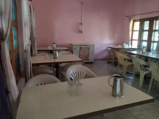 Hotel Rautela Barkot [Restaurant]