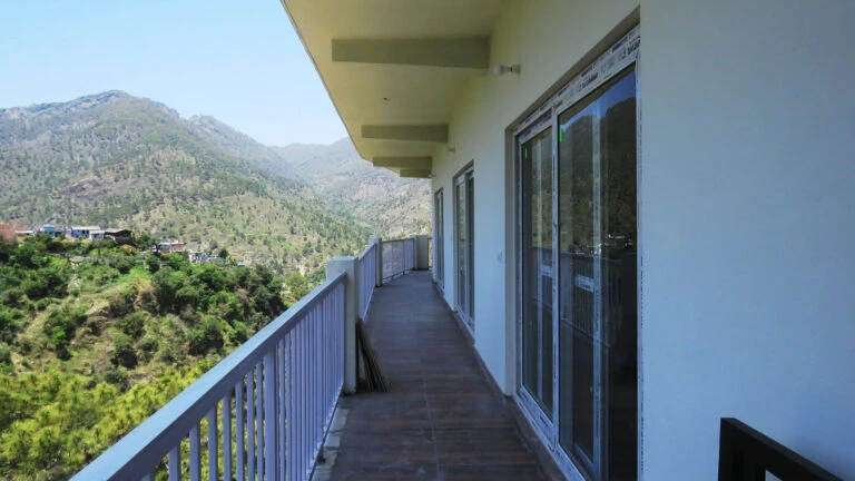 La Monal Hotel Barkot [Lobby]