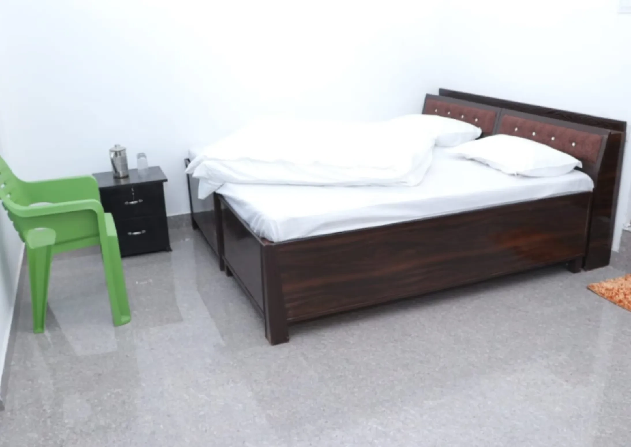 Prakash Hotel & Restaurant Barkot Barkot [Full Bed View]