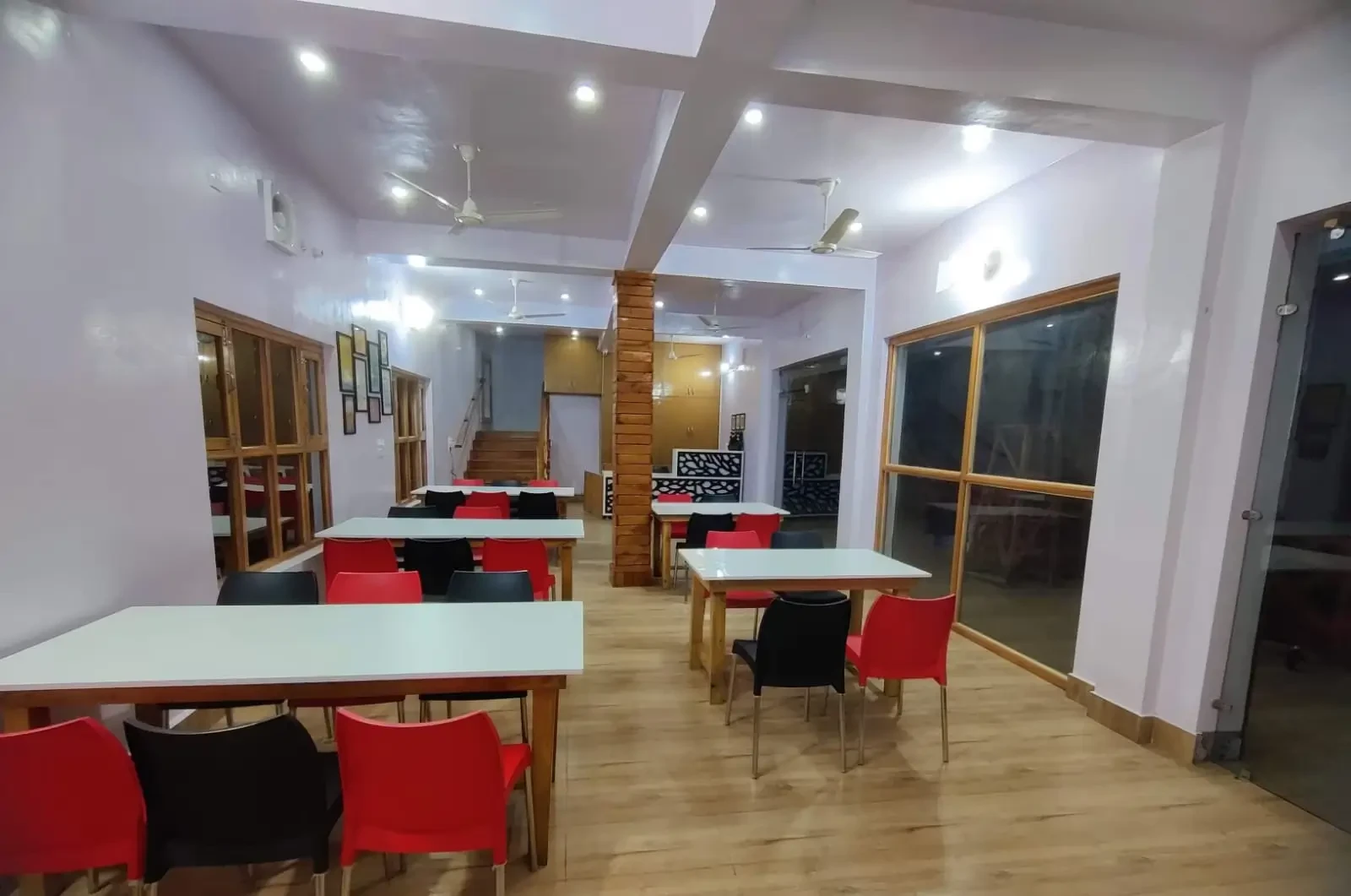 Shri Vikram Resort Barkot [Restaurant]