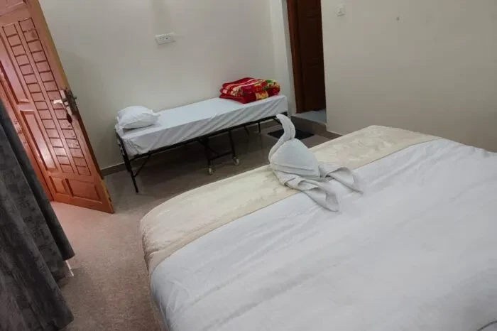 Hotel Gulab Palace Barkot [Bed Room]