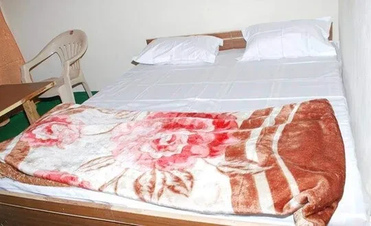 Hotel Rautela Barkot [Full Bed View]