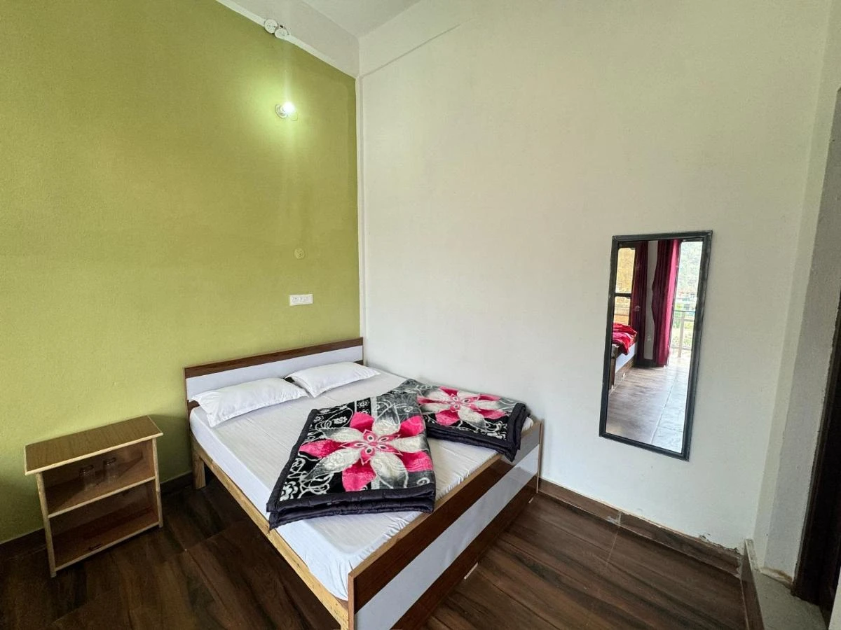 Hotel Rest And Bite Barkot [Fullbedview]