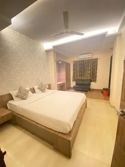 Hotel Viraj Barkot [Triple Room]