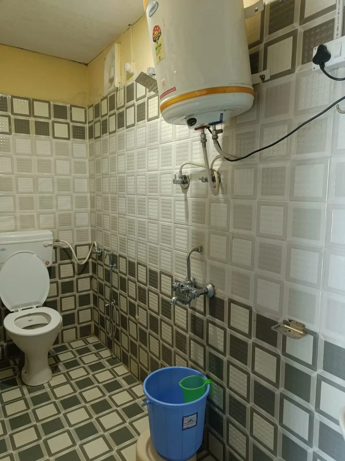Pavani Resort Barkot Barkot [Attached Bathroom]