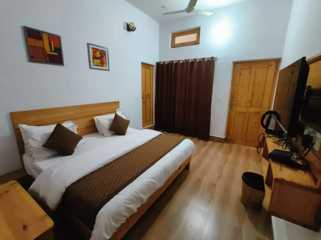Shri Vikram Resort Barkot [Electric Kettle]