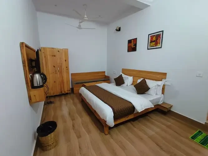 Shri Vikram Resort Barkot [Full Bed View]